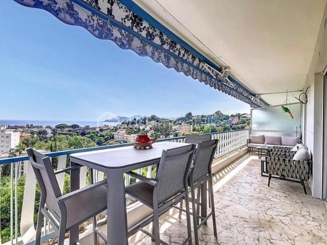 CANNES Stanislas – APPARTEMENT RÉNOVÉ 95M² AVEC VUE MER – DOUBLE GARAGE