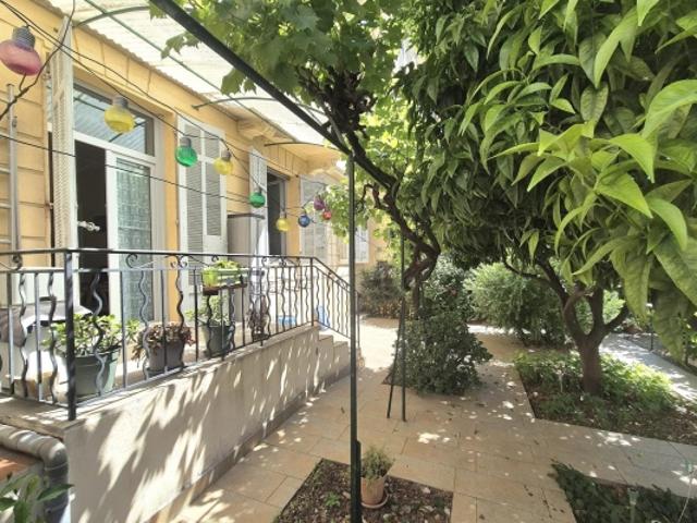 Cannes Stanislas, Forville 3 pièces avec jardin