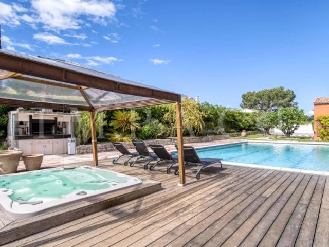 CANNES SUPER CANNES VILLA ET TERRAIN CONSTRUCTIBLE A VENDRE