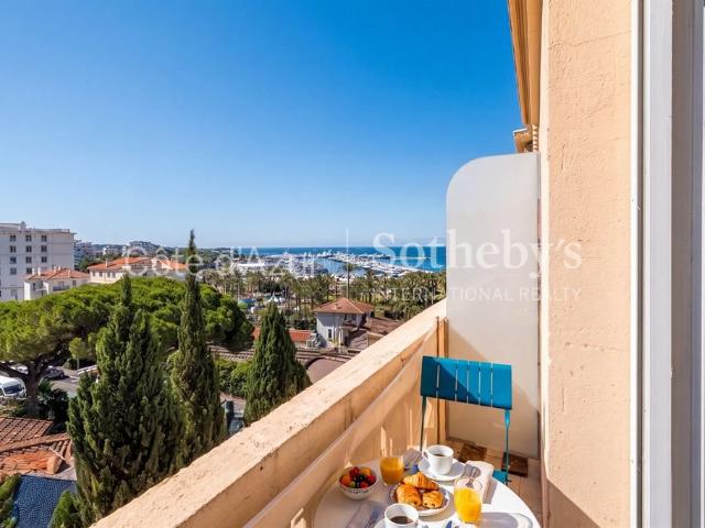 Cannes Pointe Croisette appartement 2 pièces à pied des plag. 45m² Cannes