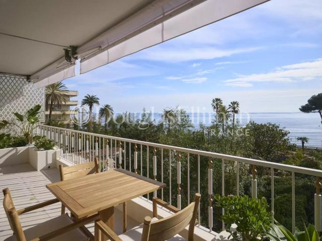 Cannes Palm Beach Accès direct à la mer 102m² Cannes