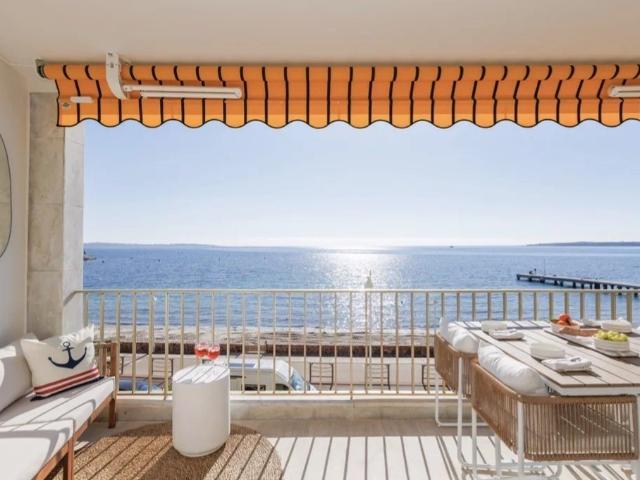 Cannes Palm Beach – Appartement D’Exception En Front De Mer 68m² Cannes