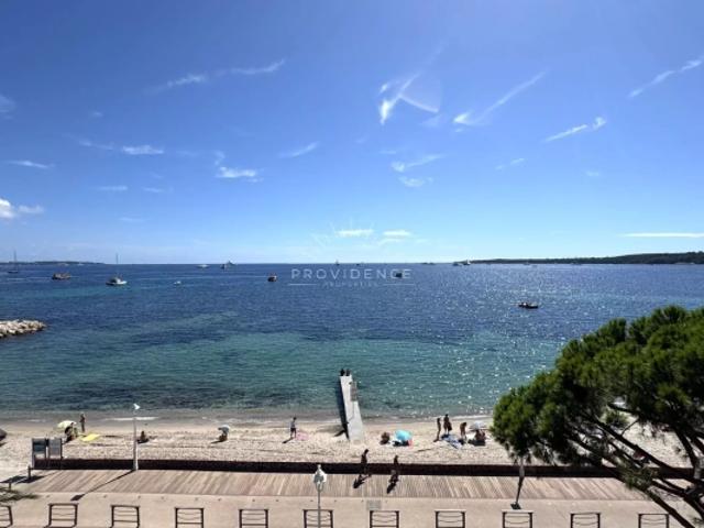 CANNES PALM BEACH APPARTEMENT D'EXCEPTION VUE MER PANORAMIQUE TERRASSE 28 m² DOUBLE GARAGE