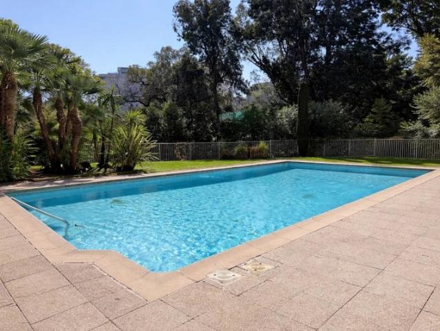 Cannes Petit Juas Dernier Étage 2 pièces résidence avec Piscine