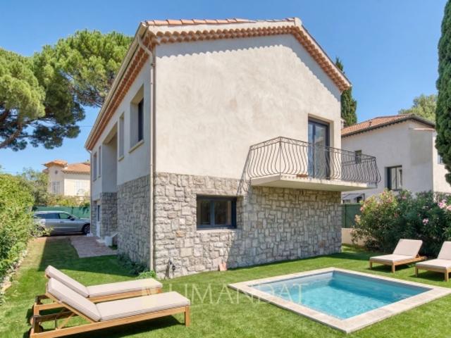 CANNES PETIT JUAS MAISON RÉNOVÉE AVEC JARDIN