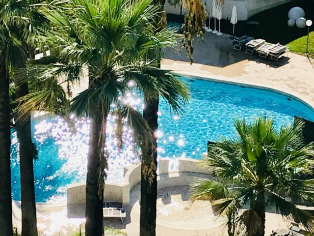 CANNES PENTHOUSE T3 T4 DE 140M2 TERRASSES 140M2 VUE MER PISC