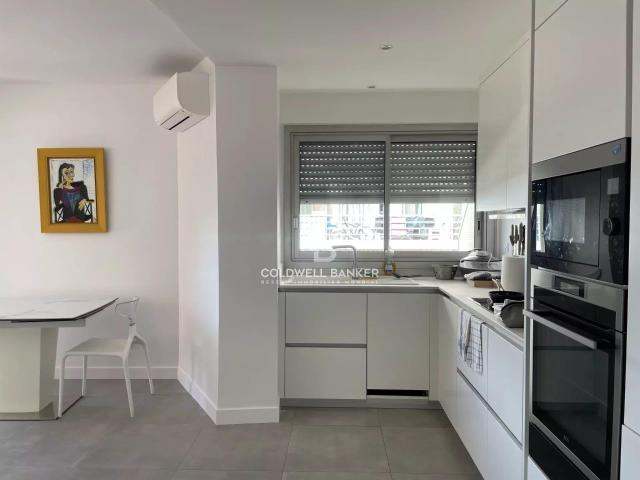 Cannes place Stanislas Appartement 3 pièces avec grande te. 69m² Cannes