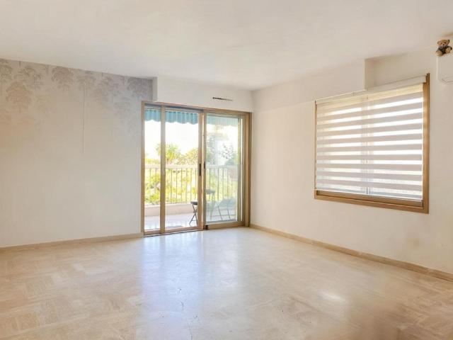 ?️ Cannes, plage du Midi — 3 pièces 80 m², aperçu mer, box f. 80m² Cannes