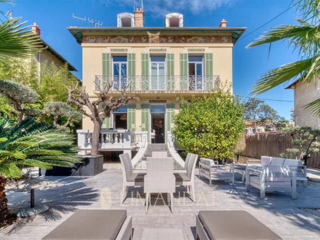 Cannes Proche Croisette Villa 7 Chambres 263m² Cannes