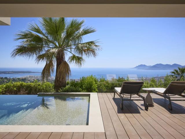 Cannes Propriété entièrement rénovée avec vue mer féerique 427m² Cannes