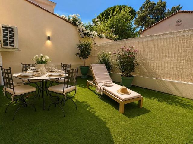 CANNES RÉNOVÉ / TERRASSE / PARKING