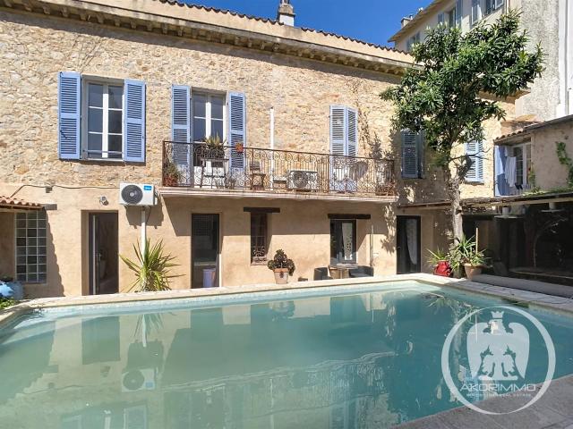 Cannes Republique 396m² Cannes