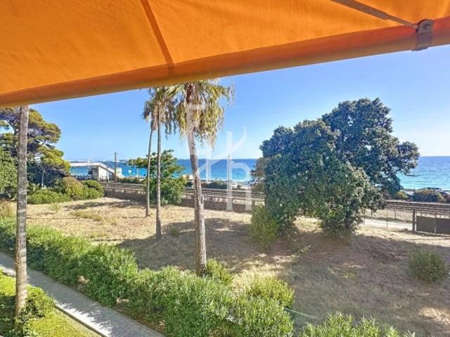 Cannes vente 2 pièces vue mer panoramique
