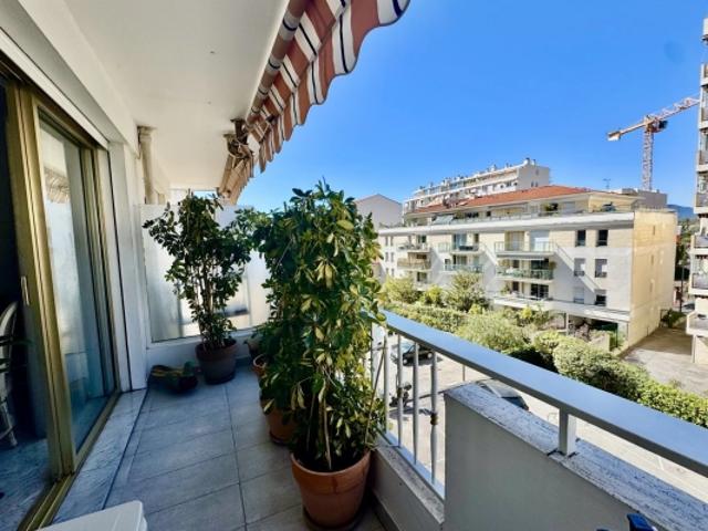 Cannes vente appartement 2P en viager occupé