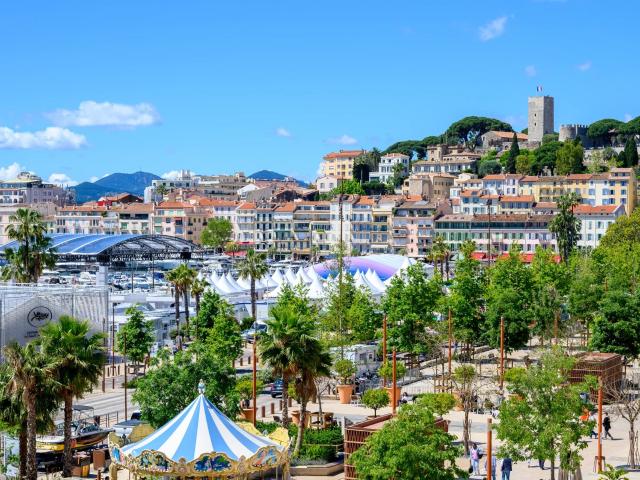 CANNES Vieux Port: Appartement 3 pièces superbement situé