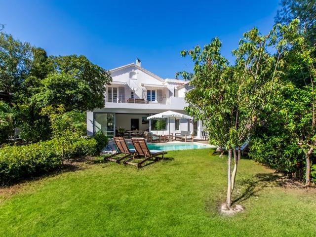 Cannes villa avec maison d?amis piscine et jardin plat proch. 185m² Cannes