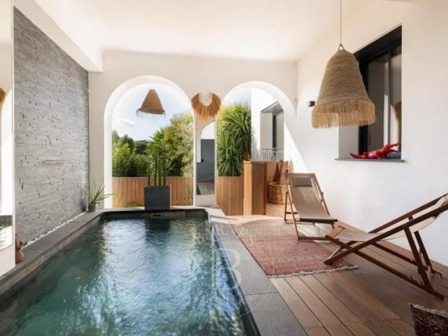 CANNES VILLA BELLE ÉPOQUE RÉNOVÉE CENTRE À PIED