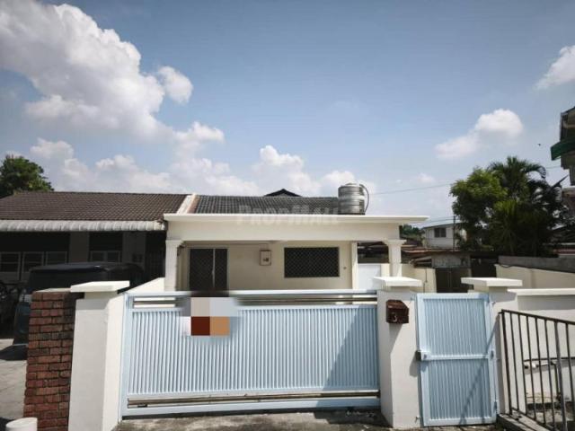 CANNING GARDEN, IPOH SINGLE STOREY TERRACE CORNER HOUSE FOR RENT