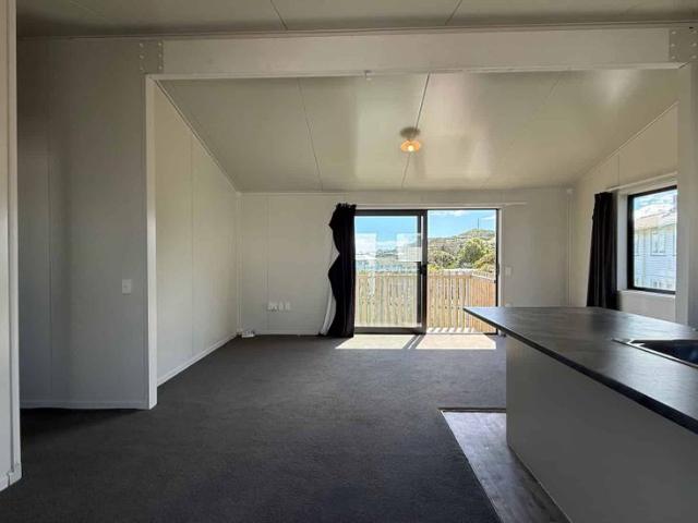 Cannons Creek 3 bedroom