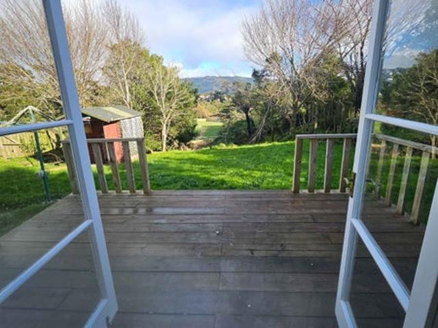 cannons creek, 3 bedrooms
