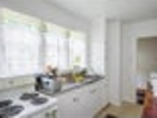 Cannons Creek, 3 bedrooms, $520 pw