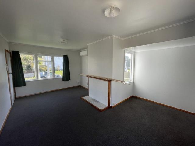 Cannons Creek, 3 bedrooms