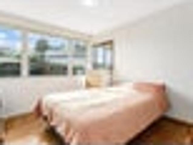 Cannons Creek, 3 bedrooms, $600 pw