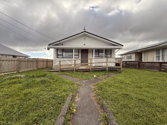 cannons creek, 3 bedrooms