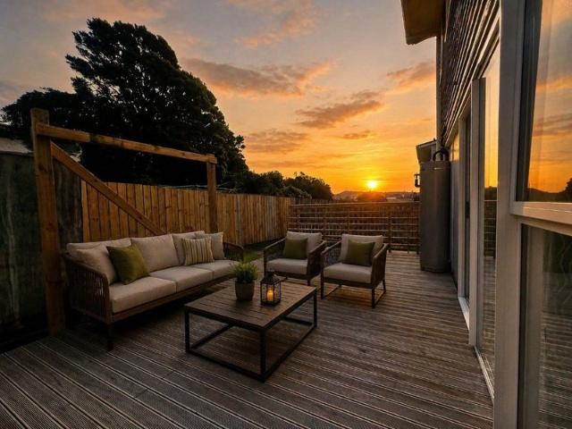 cannons creek, 3 bedrooms