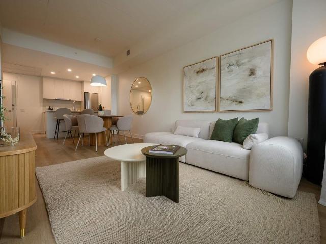 Canoë phase 1 1 Bedroom Apartment for Rent at 4500 Rue Hochelaga, Montréal, QC H1V 0C3 Maisonneuve