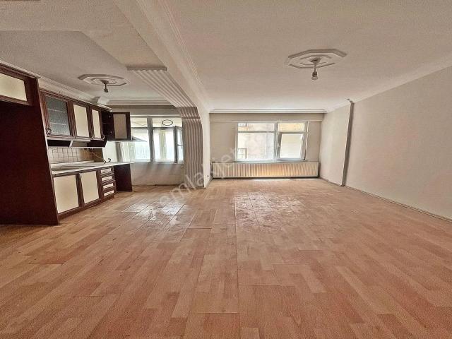 Cansever Yapı'dan 2+1 Kelepir Satılık Ara Kat Daire