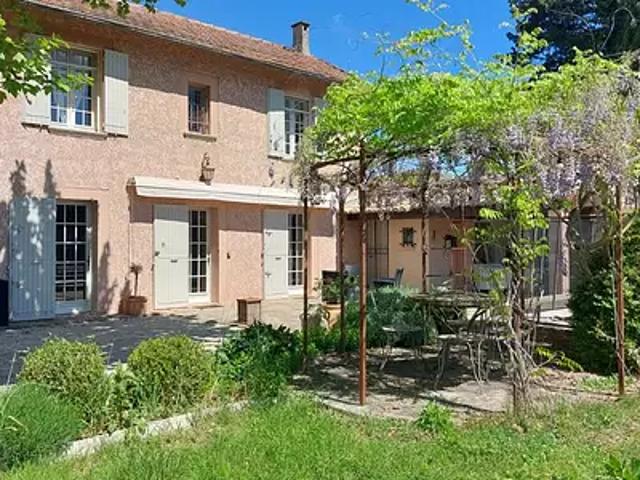 Cabannes 13440 Achat / Vente maison 7 pièces t7 piscine jardin