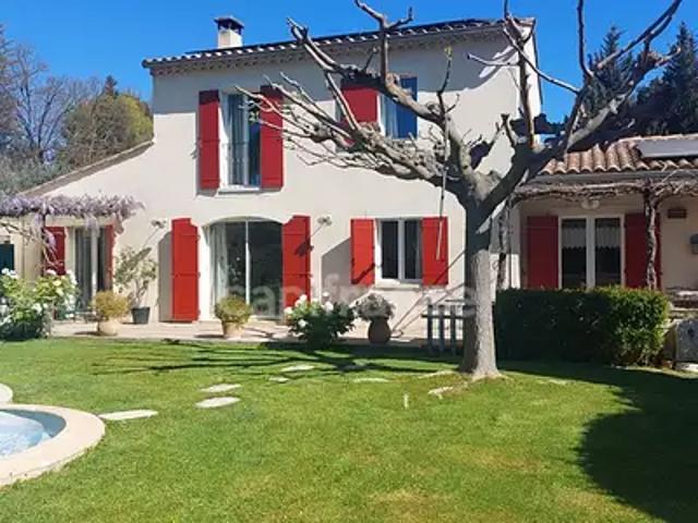 Cabannes 13440 Achat / Vente maison 5 pièces t5 piscine jardin