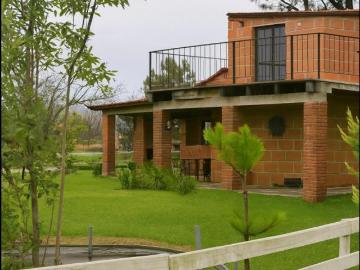Cabaña campestre en fraccionamiento con videovigilancia – Amealco, Querétaro