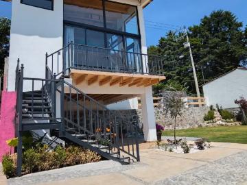 Cabaña en Renta en Valle de Bravo: Ideal para sentir de cerca la naturaleza