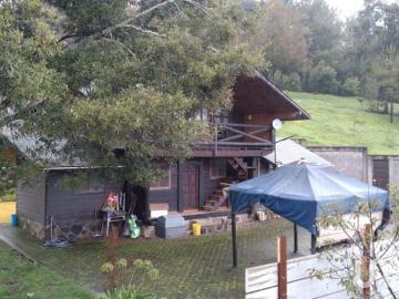 Cabaña en Venta Santa Clara Del Cobre con Jacuzzi, Departamento Extra y Jardines $7,000,000