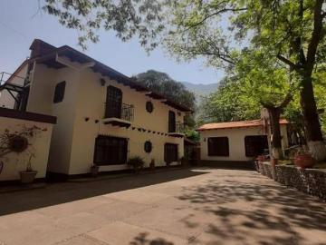Cabaña en Venta, Zaragoza N.L. Ubicada muy cerca de El Salto