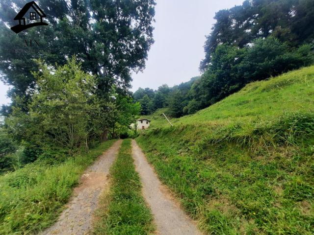 Cabaña pasiega con agua de manantial y gran terreno en entorno natural privilegiado de Villacarriedo