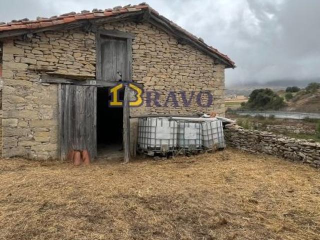 CABAÑA PARA REFORMAR EN VENTA JUNTA DE TRASLALOMA