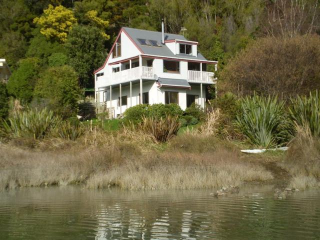 cable bay, 3 bedrooms