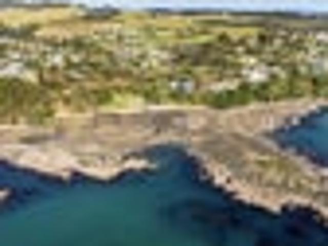 Cable Bay Beach Home with Granny Flat & Cabin