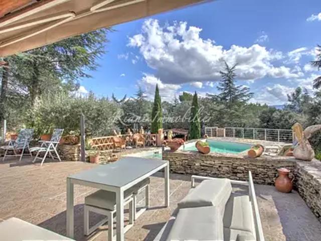 Cabrières d'Avignon 84220 Achat / Vente maison 5 pièces t5 piscine