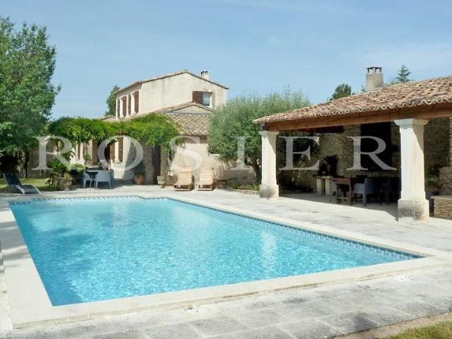 Cabrières d'Avignon Maison au calme avec vue 130m² Cabrières d'Avignon