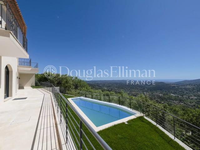 Cabris: Exceptionnelle villa neuve avec vue mer 294m² Cabris