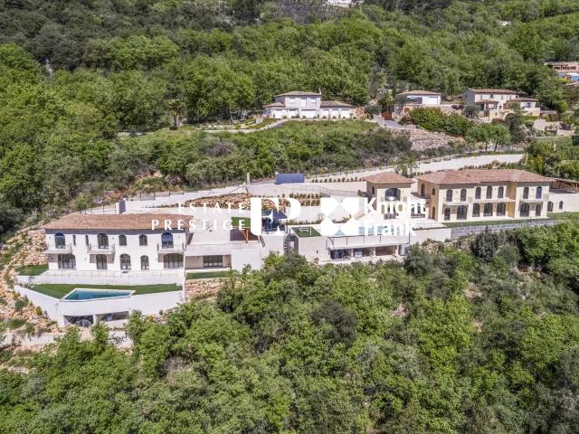 CABRIS: Exceptionnelles villas avec vue mer panoramique