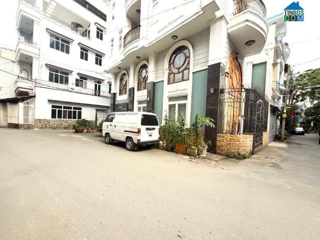 Cách Quận 10 Chỉ 5 Phút – Nhà 5 Tầng Kiên Cố – Tổng Diện Tích Sàn. 240m² – Đang Khai Thác Ổn