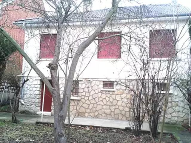 Cachan 94230 Location maison 5 pièces t5