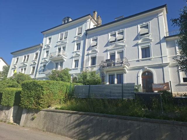 CACHET, AVEC VUE