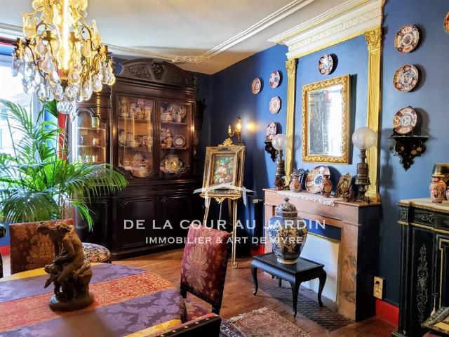 Cachet, volumes, jardin: un bijou rare à Nontron 287m² Nontron