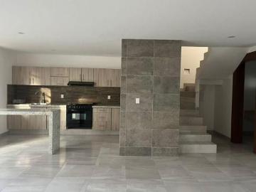 Cada en Venta en Lomas de gran Jardín León Guanajuato